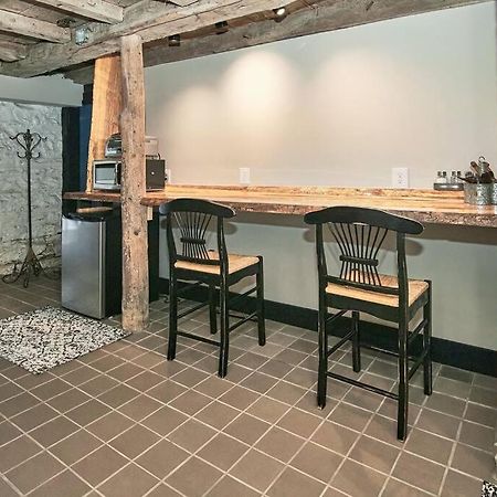 Craftsman Hideaway At The 1841 Farmhouse Chester Exterior foto